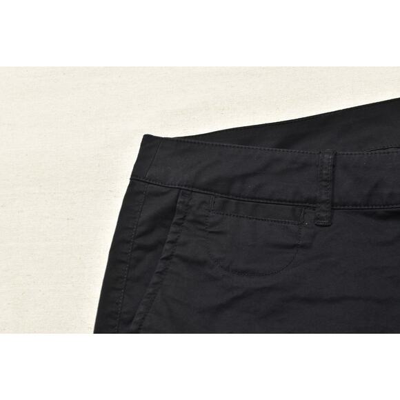 Lane Bryant Plus Size 26 Black Flat Front Chino Shorts Cotton Blend Solid Zip - Picture 4 of 8